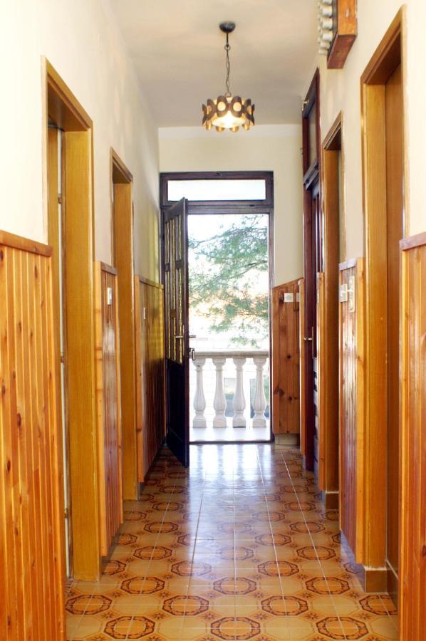 Apartments With A Parking Space Zavalatica, Korcula - 4453 Exterior foto